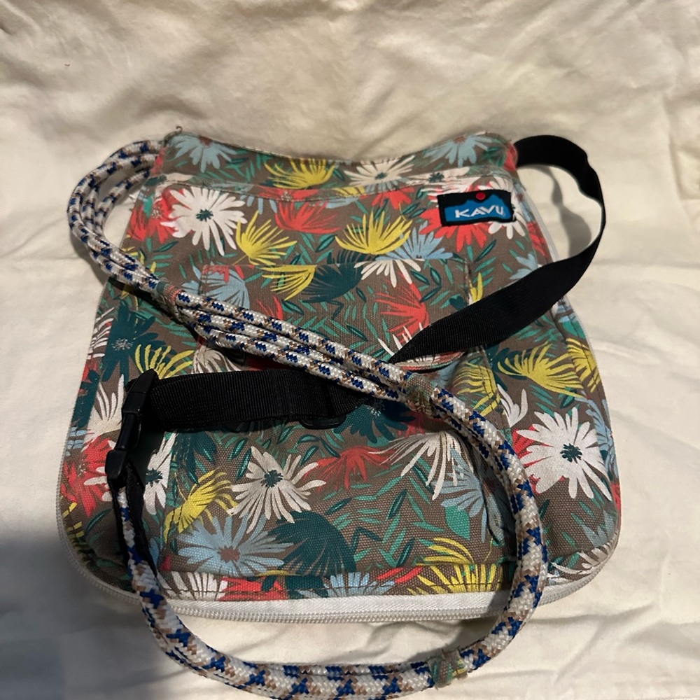 Kavu Cross Body